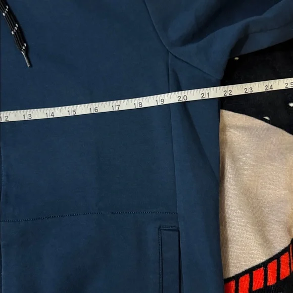 GapFit Performance Hoodie.                        ( Pre-owned ) - Picture 8 of 12